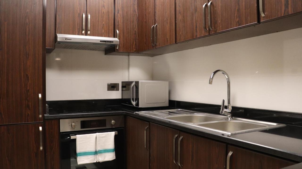 Al Riyadh Hotel Apartments Αμπού Ντάμπι Εξωτερικό φωτογραφία